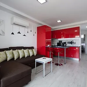 4 Minutes Walk From Yumbo Maspalomas (Gran Canaria)